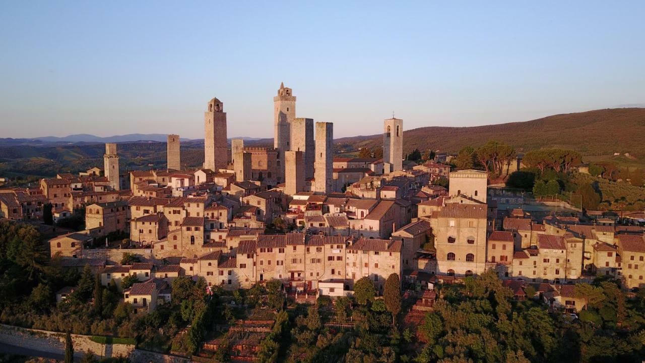 Castello Di Fulignano Soarzio Panoramic Apartment San Gimignano Buitenkant foto
